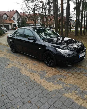 samochody osobowe BMW Seria 5 cena 31999 przebieg: 194200, rok produkcji 2008 z Leszno